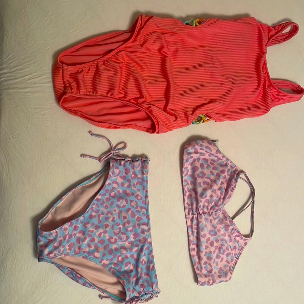 BIG GIRLS SWIM